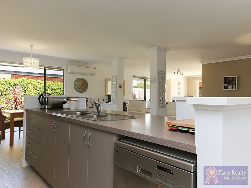 74 Seascapes Boulevard, Halls Head WA 6210