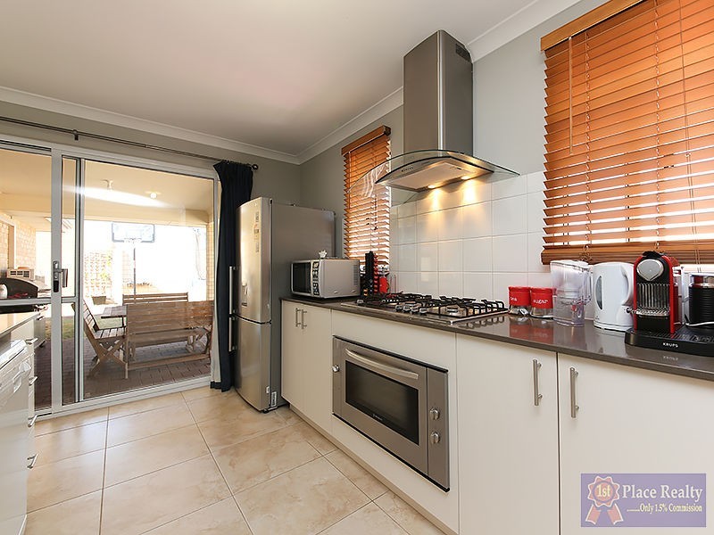 41 Seascapes Boulevard, Halls Head WA 6210