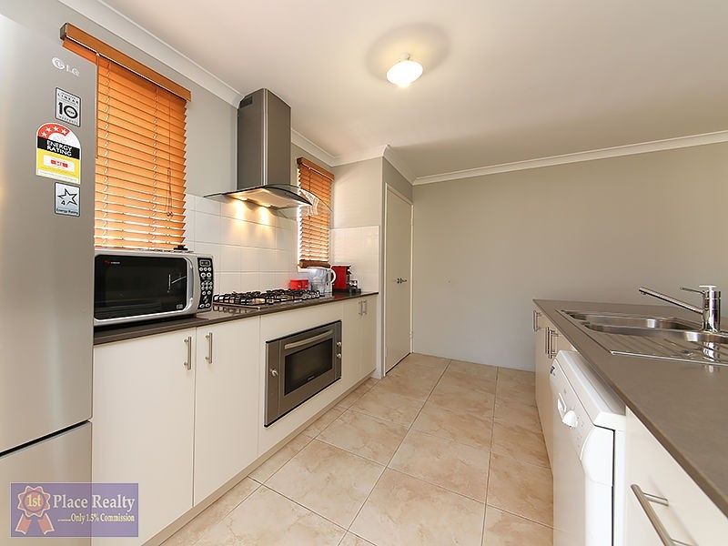 41 Seascapes Boulevard, Halls Head WA 6210