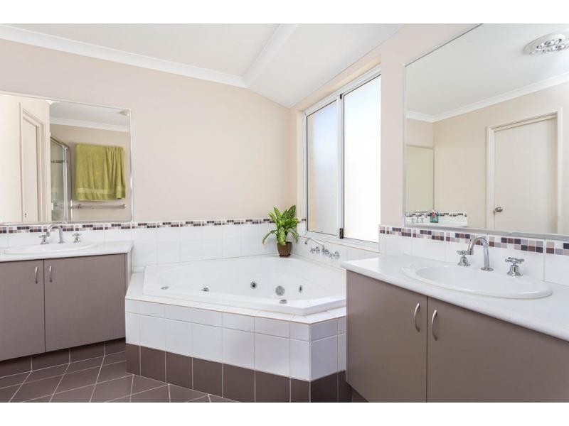 57 Eldon Street, Shoalwater WA 6169