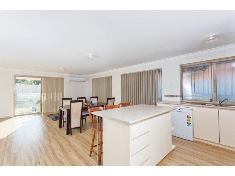11 Gorman Place, Calista WA 6167