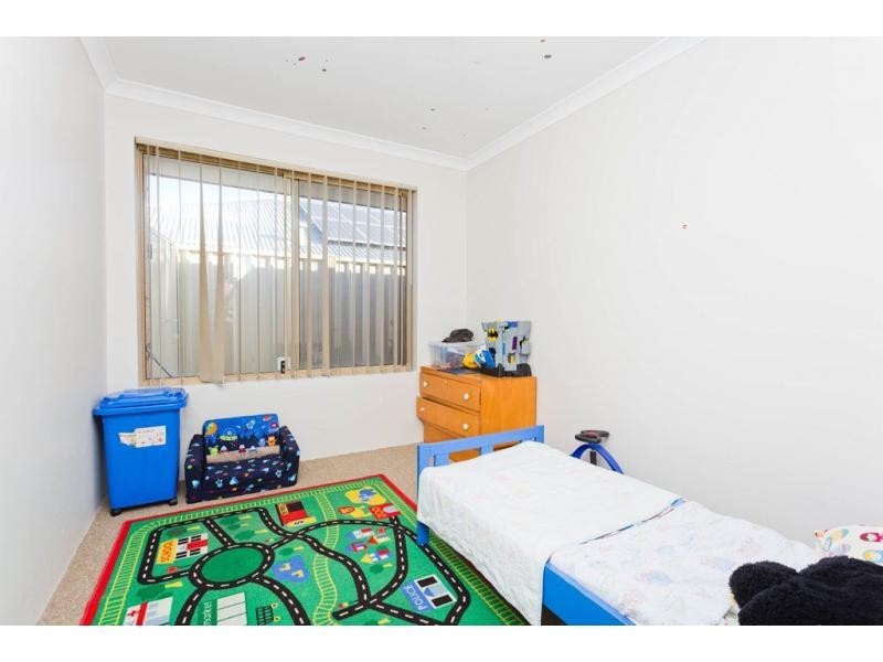 11 Gorman Place, Calista WA 6167