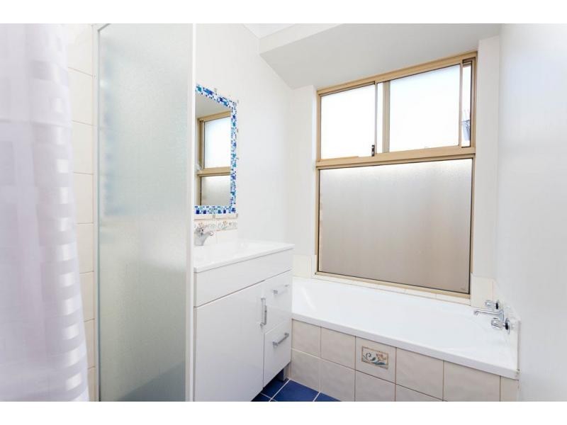 11 Gorman Place, Calista WA 6167