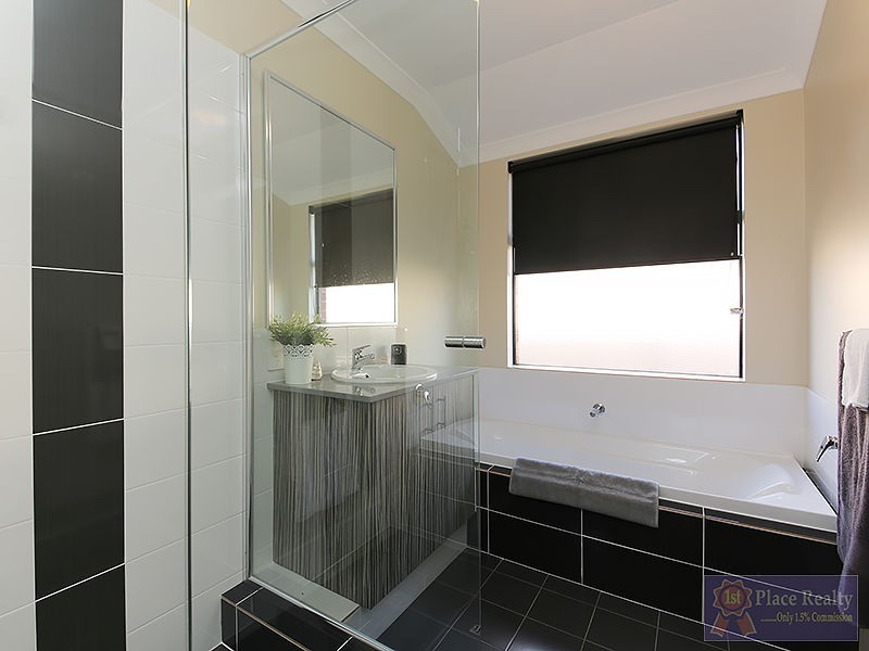 16 Breton Bend, Baldivis WA 6171