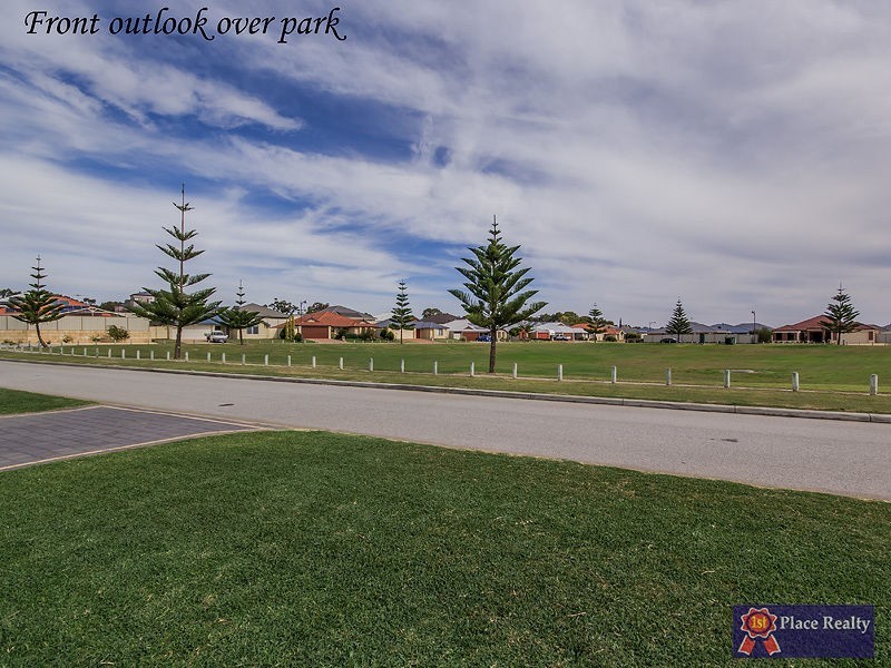 37 Lombadina Parade, Secret Harbour WA 6173