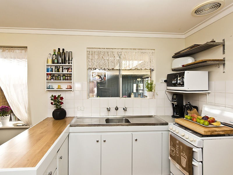 1/4 France Street, Mandurah WA 6210