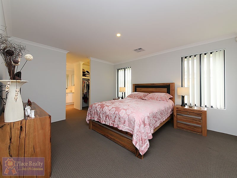 7 Harbord Avenue, Coodanup WA 6210