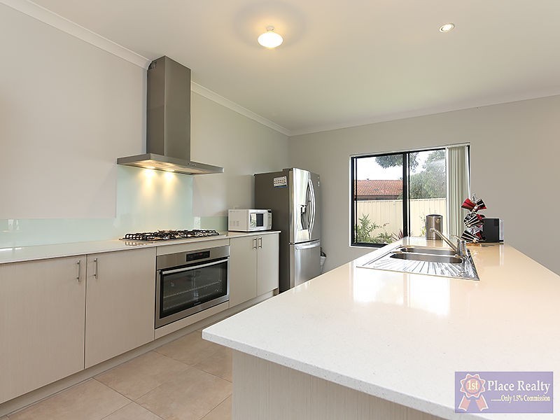 7 Harbord Avenue, Coodanup WA 6210