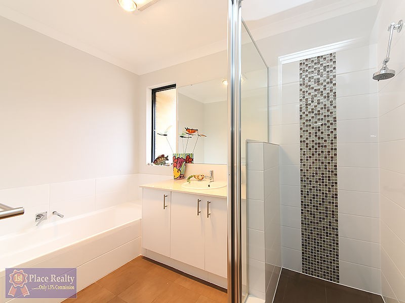 7 Harbord Avenue, Coodanup WA 6210