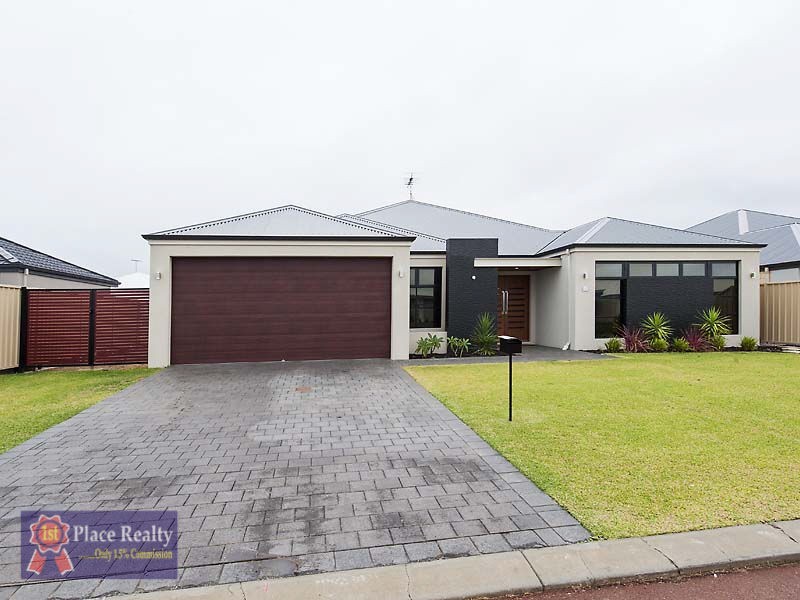 15 Warrior Pass, Madora Bay WA 6210