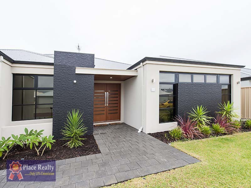 15 Warrior Pass, Madora Bay WA 6210