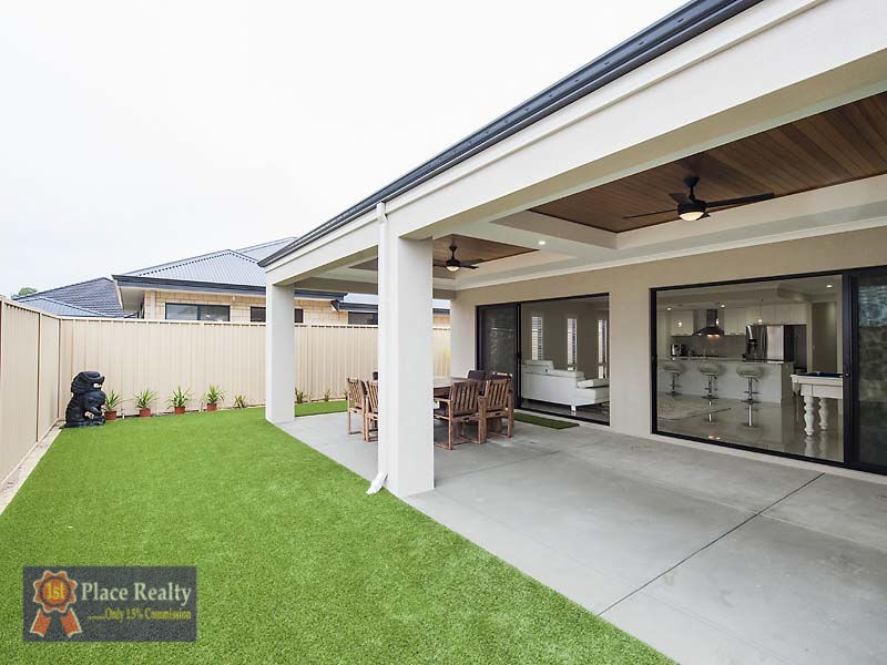 15 Warrior Pass, Madora Bay WA 6210