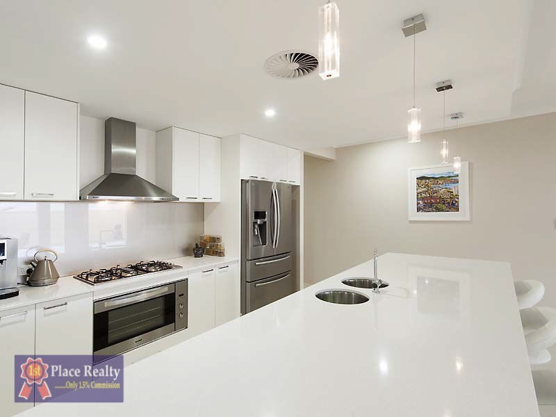 15 Warrior Pass, Madora Bay WA 6210