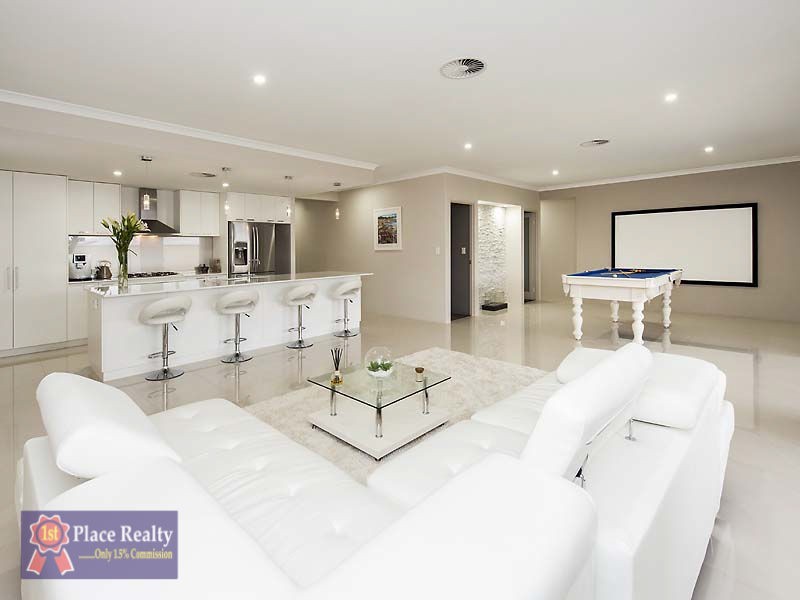 15 Warrior Pass, Madora Bay WA 6210