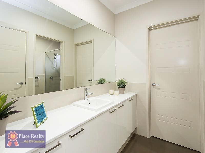 15 Warrior Pass, Madora Bay WA 6210