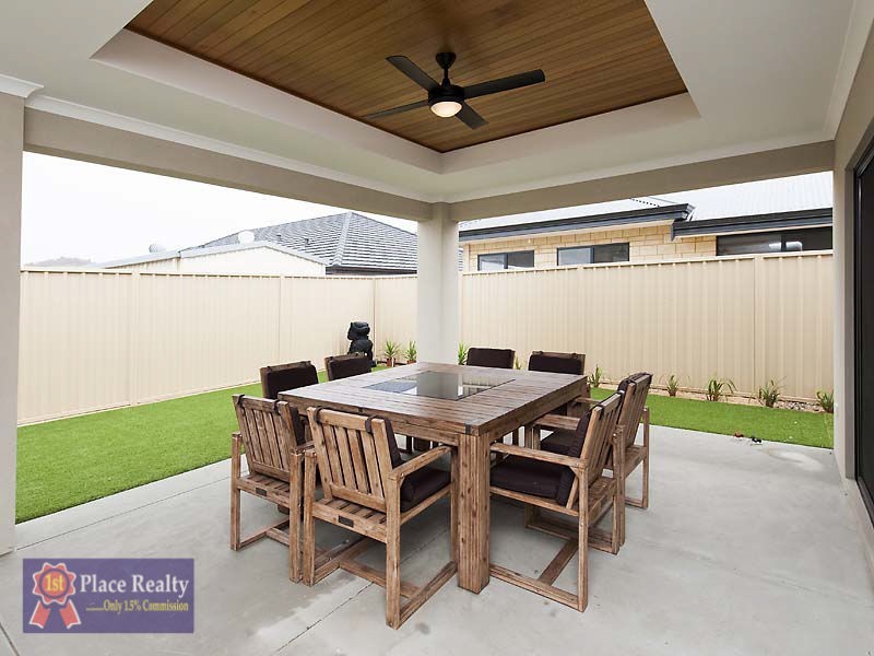 15 Warrior Pass, Madora Bay WA 6210