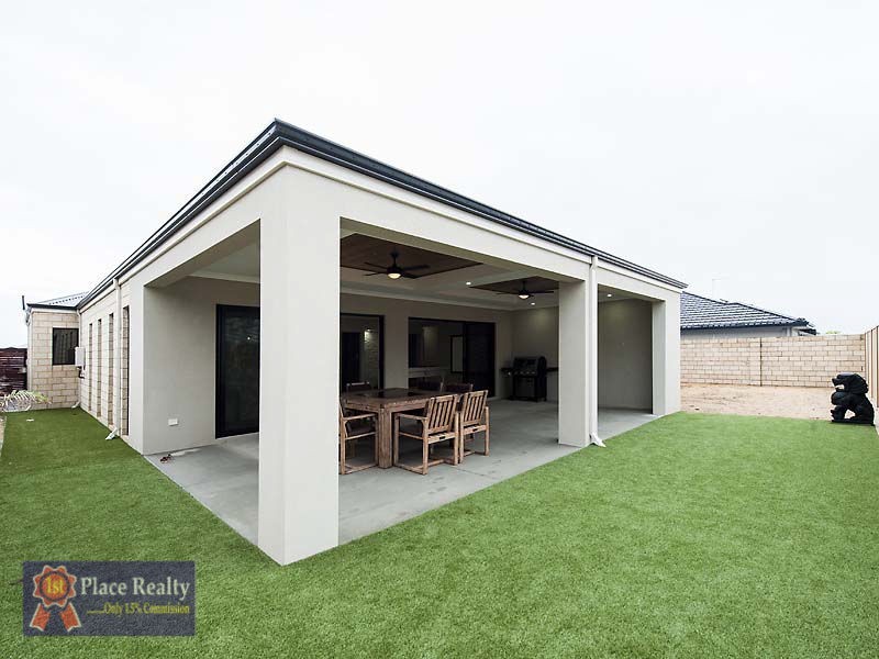 15 Warrior Pass, Madora Bay WA 6210