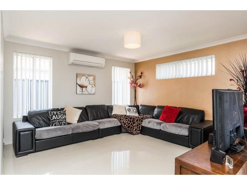 8 Coolabah Way, Baldivis WA 6171