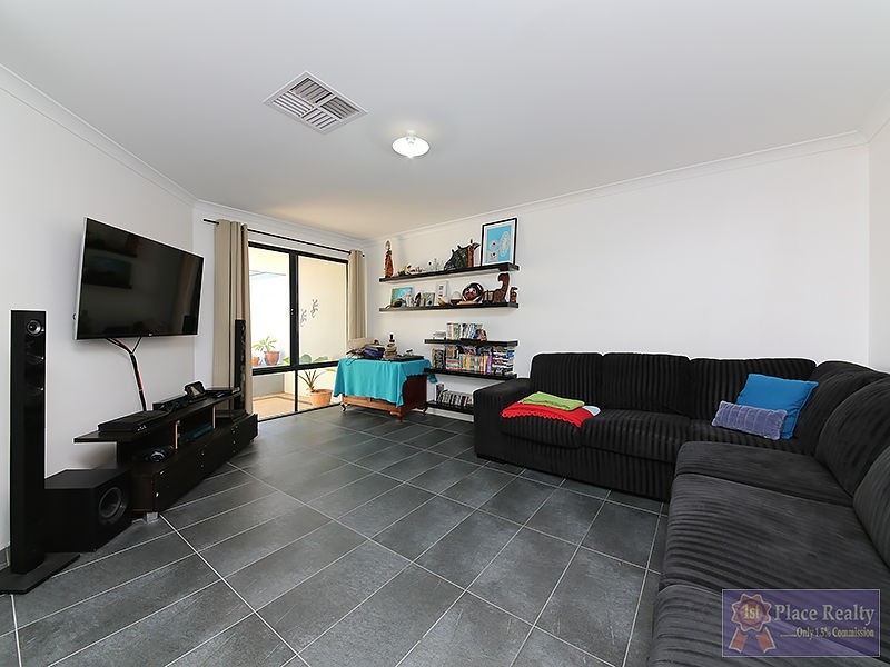 18 Cawana Parkway, Lakelands WA 6180