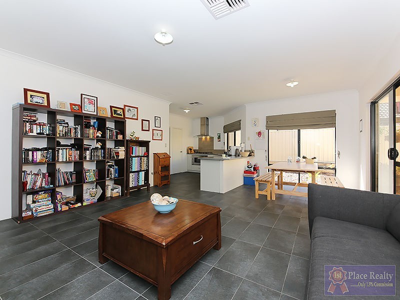 18 Cawana Parkway, Lakelands WA 6180