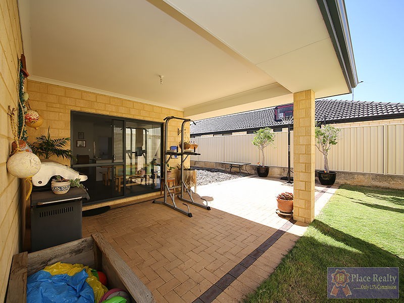 18 Cawana Parkway, Lakelands WA 6180