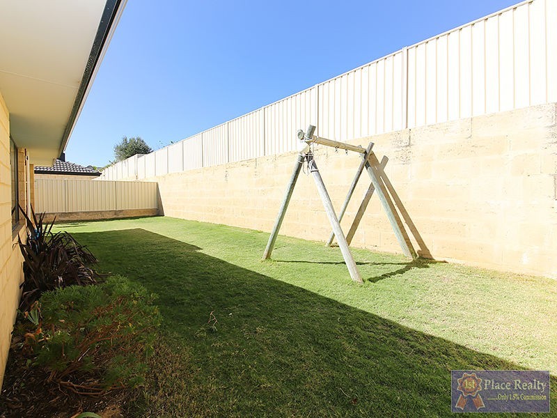 18 Cawana Parkway, Lakelands WA 6180