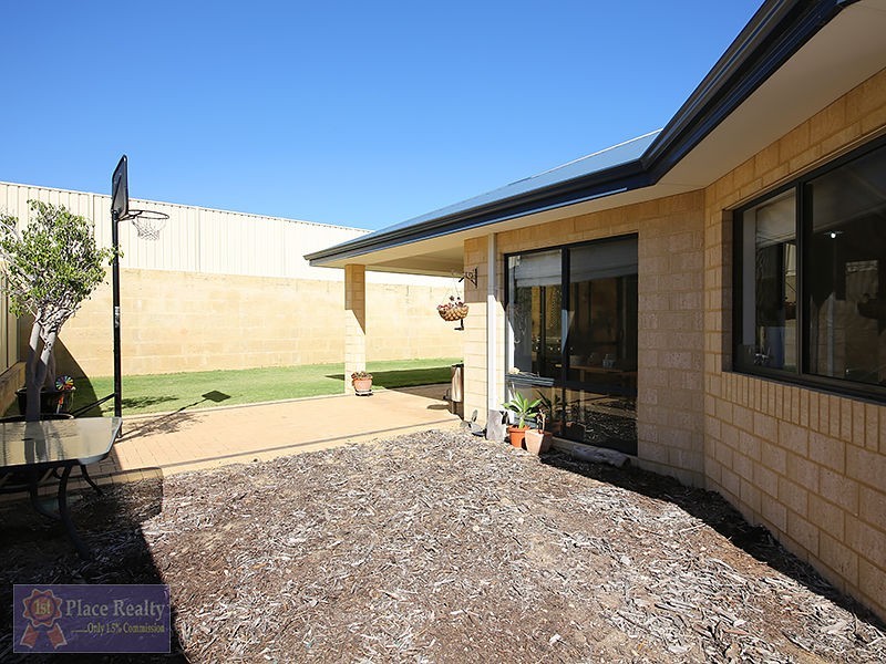 18 Cawana Parkway, Lakelands WA 6180