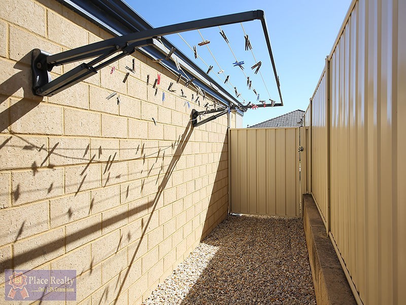 18 Cawana Parkway, Lakelands WA 6180