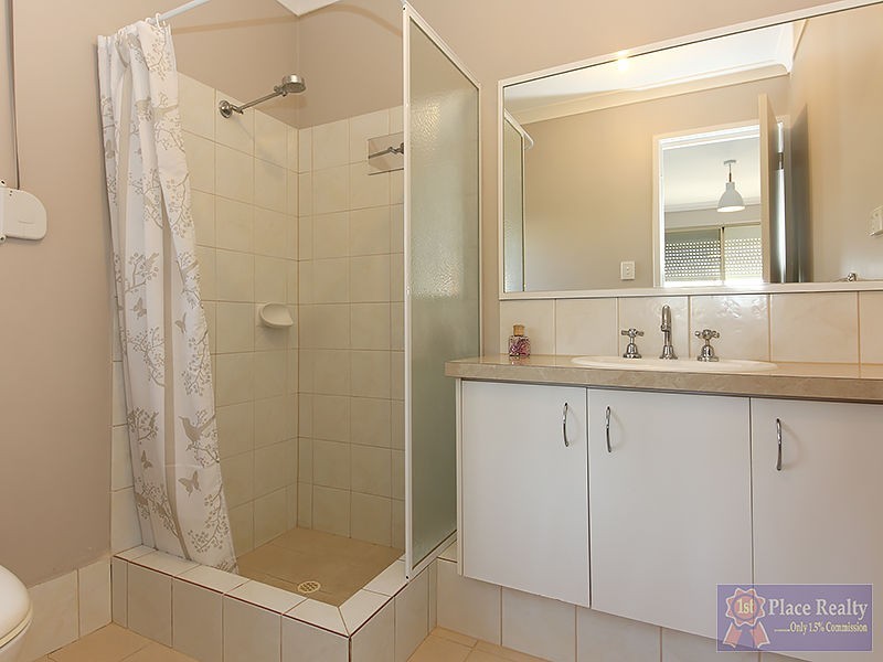 19 Warburton Trail, Lakelands WA 6180