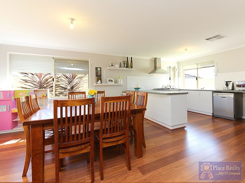 19 Warburton Trail, Lakelands WA 6180