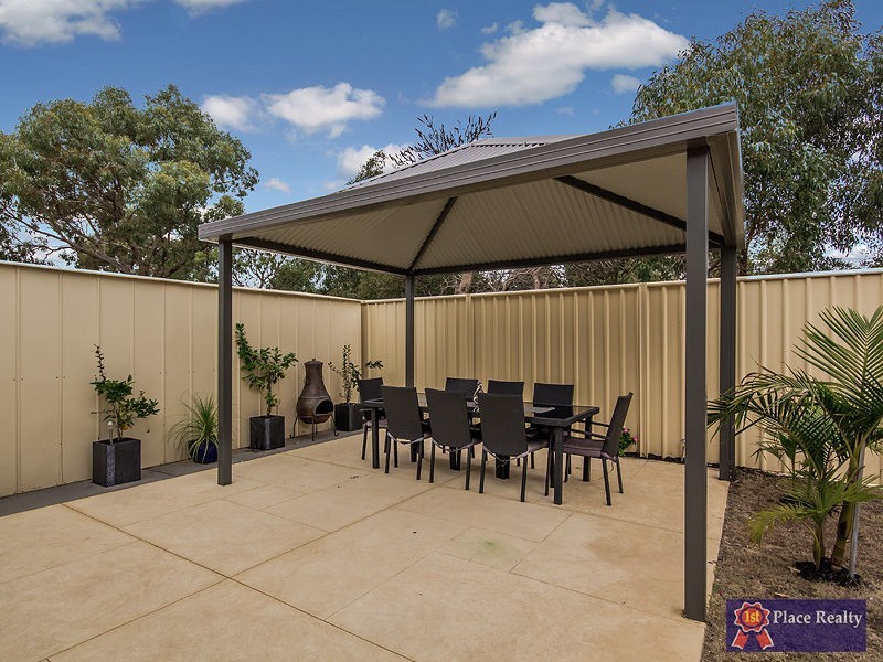 76 Highcliffe Circle, Lakelands WA 6180