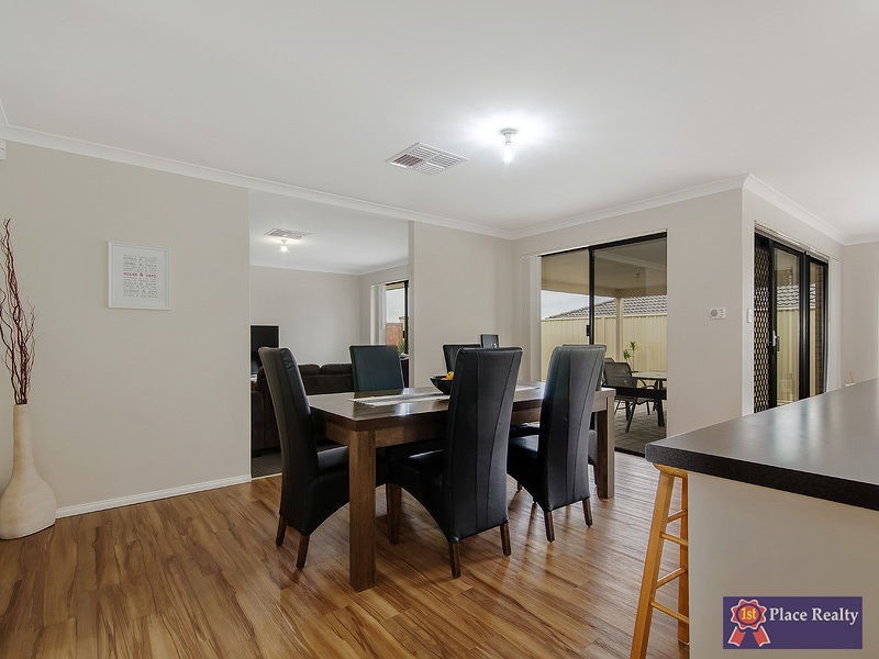 38 Highcliffe Circle, Lakelands WA 6180