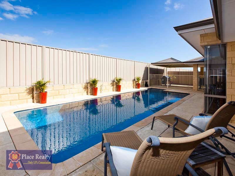 66 Three Bears Loop, Secret Harbour WA 6173