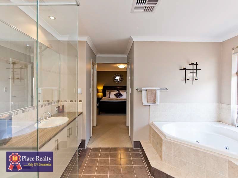 66 Three Bears Loop, Secret Harbour WA 6173