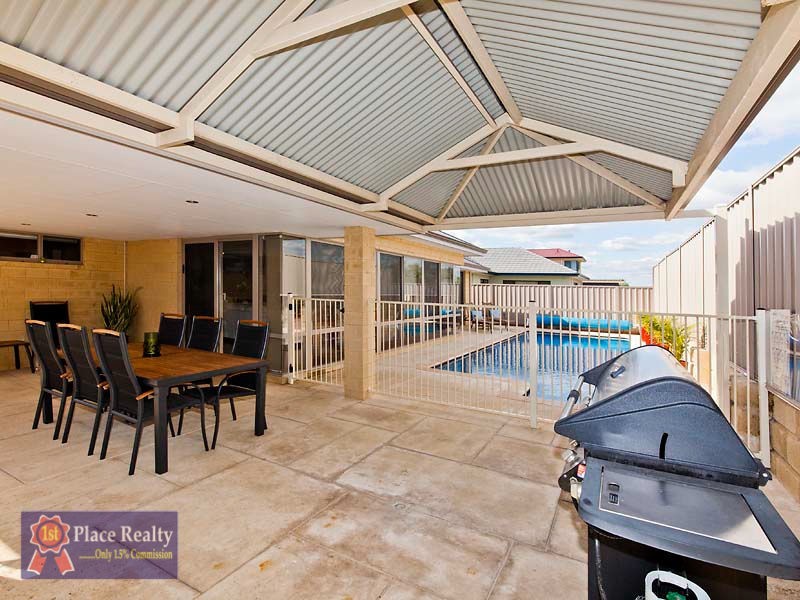 66 Three Bears Loop, Secret Harbour WA 6173