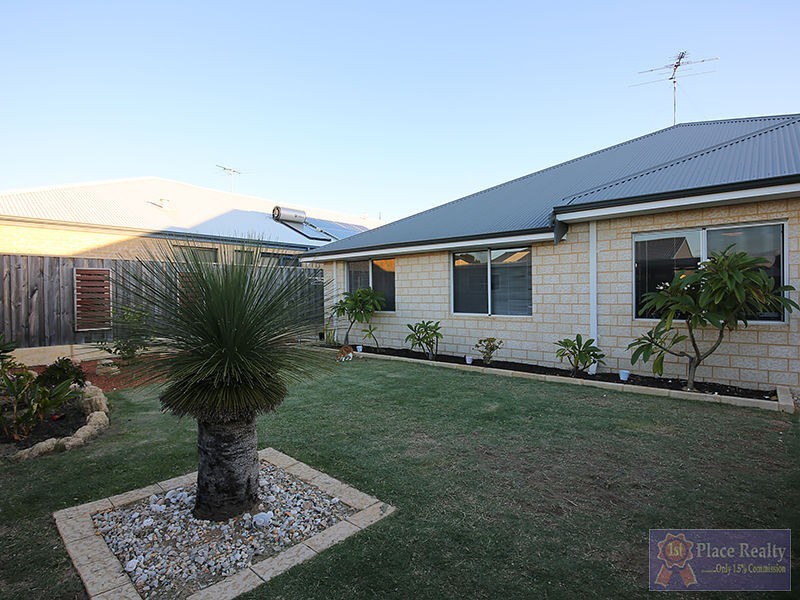 9 Tranquility Way, Halls Head WA 6210