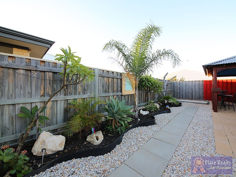 9 Tranquility Way, Halls Head WA 6210