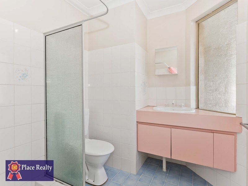 6 Holland Place, Wilson WA 6107