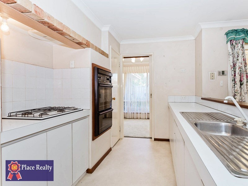 6 Holland Place, Wilson WA 6107