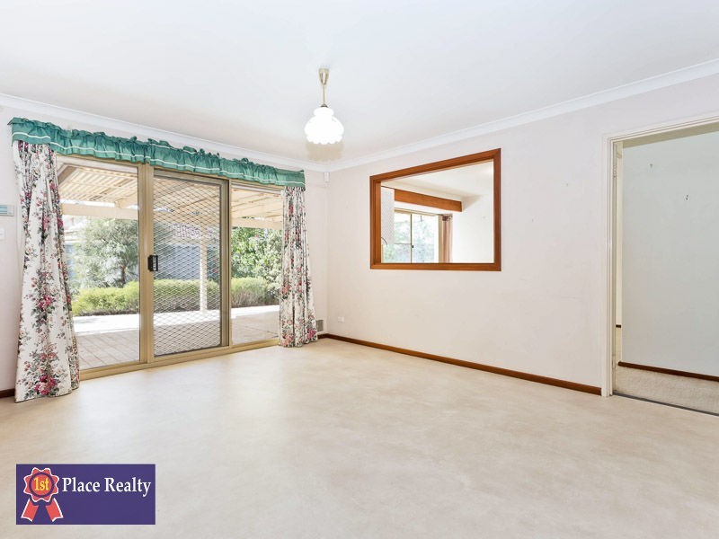 6 Holland Place, Wilson WA 6107
