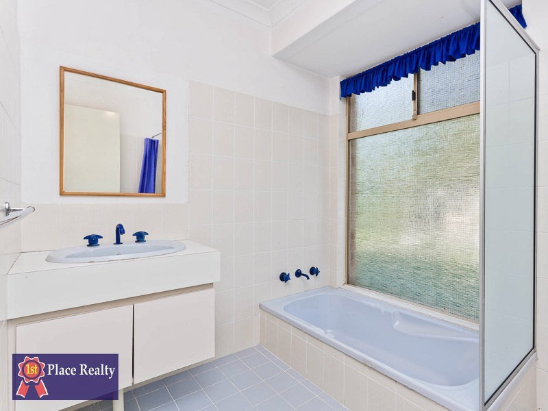 6 Holland Place, Wilson WA 6107