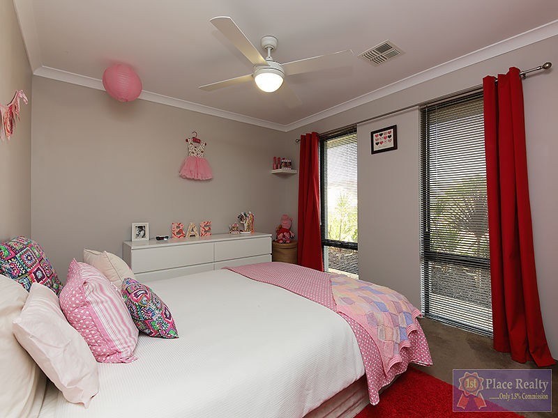 8 Murrin Loop, Lakelands WA 6180