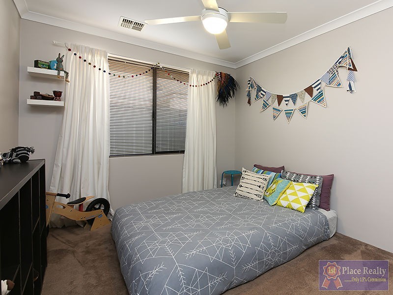 8 Murrin Loop, Lakelands WA 6180