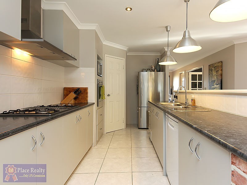 8 Murrin Loop, Lakelands WA 6180