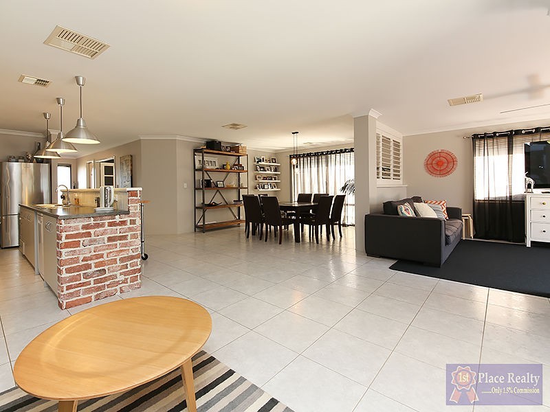 8 Murrin Loop, Lakelands WA 6180