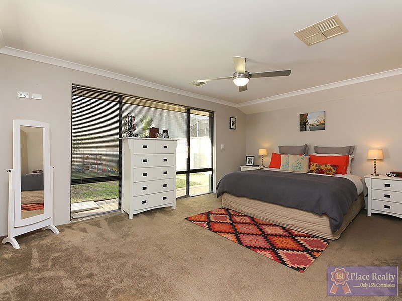 8 Murrin Loop, Lakelands WA 6180