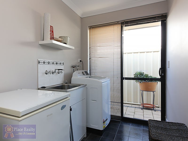 8 Murrin Loop, Lakelands WA 6180