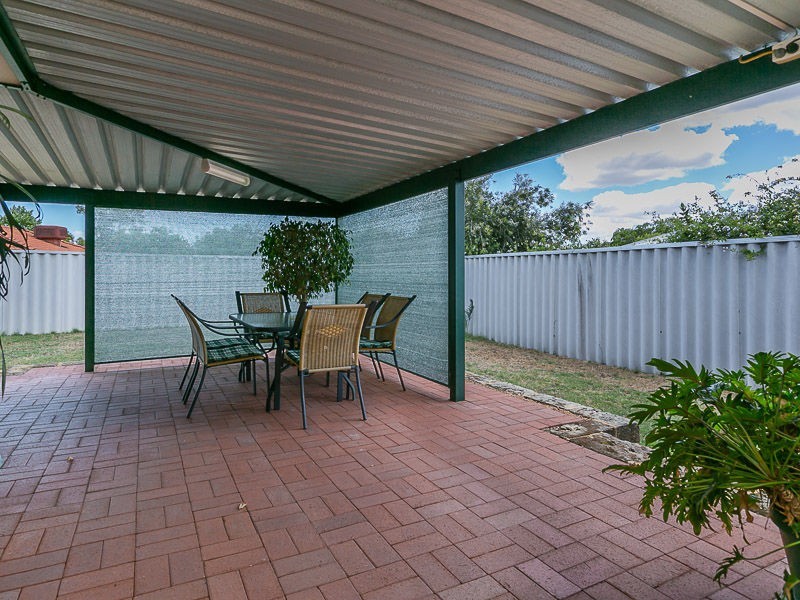 4 Gilling Place, Orelia WA 6167