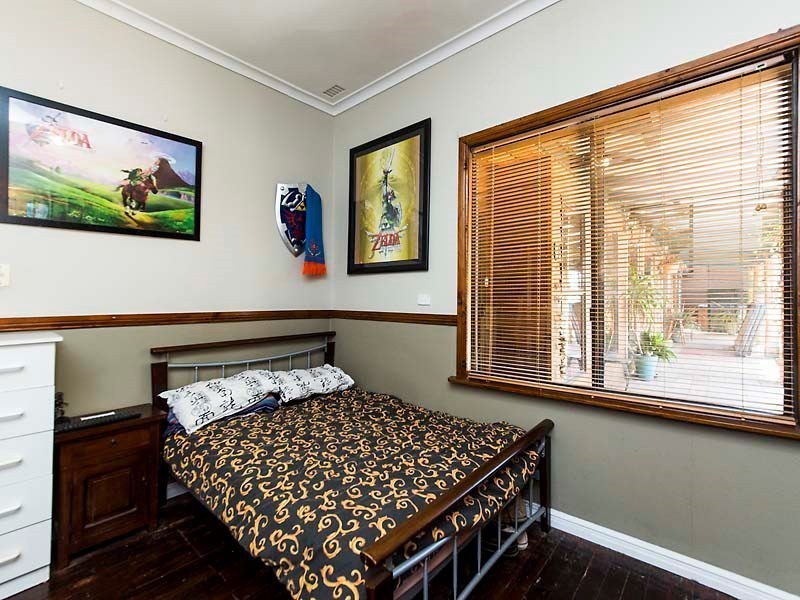 17 Ninda Road, Shoalwater WA 6169