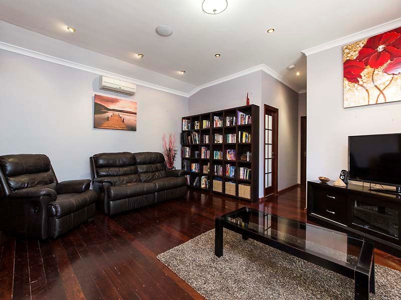 17 Ninda Road, Shoalwater WA 6169